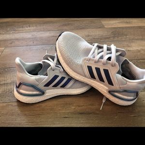 Adidas Ultraboost 20s- size 5.5 BRAND NEW